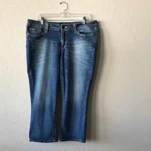ANA (A NEW APPROACH) JEAN CAPRI!